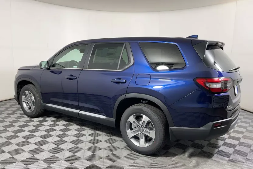 2025 Honda Pilot EX-L photo 1