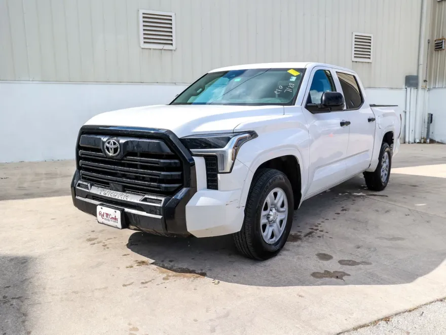 2024 Toyota Tundra SR photo 1