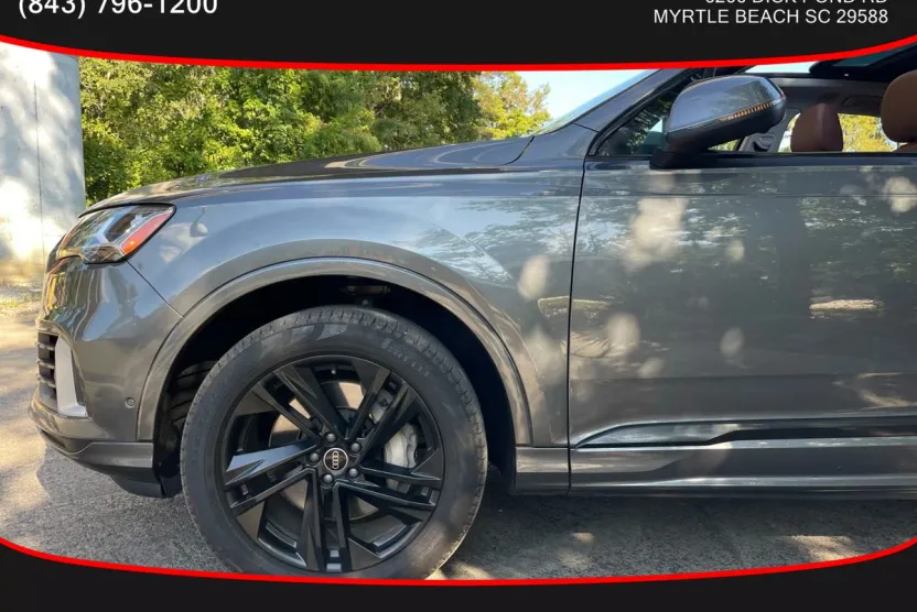 2021 Audi Q7 45 Premium photo 1