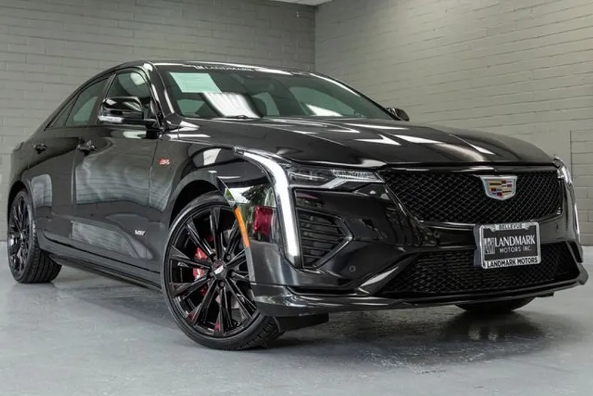 2025 Cadillac CT4 photo 1