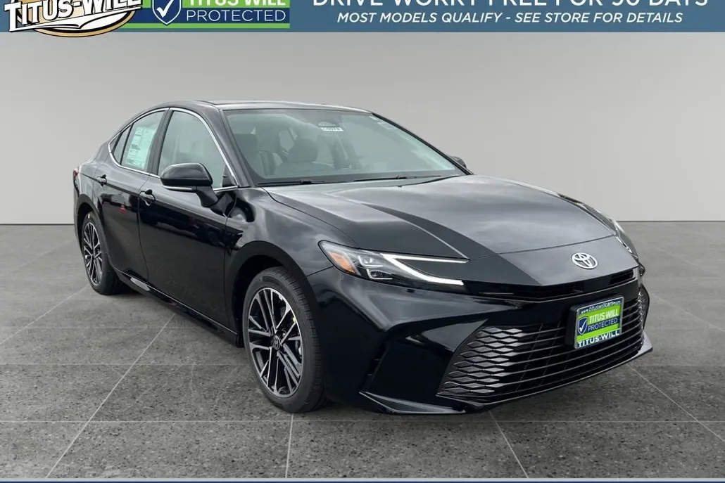 2025 Toyota Camry XLE photo 1