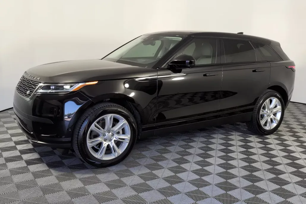 2025 Land Rover Range Rover Velar S photo 1