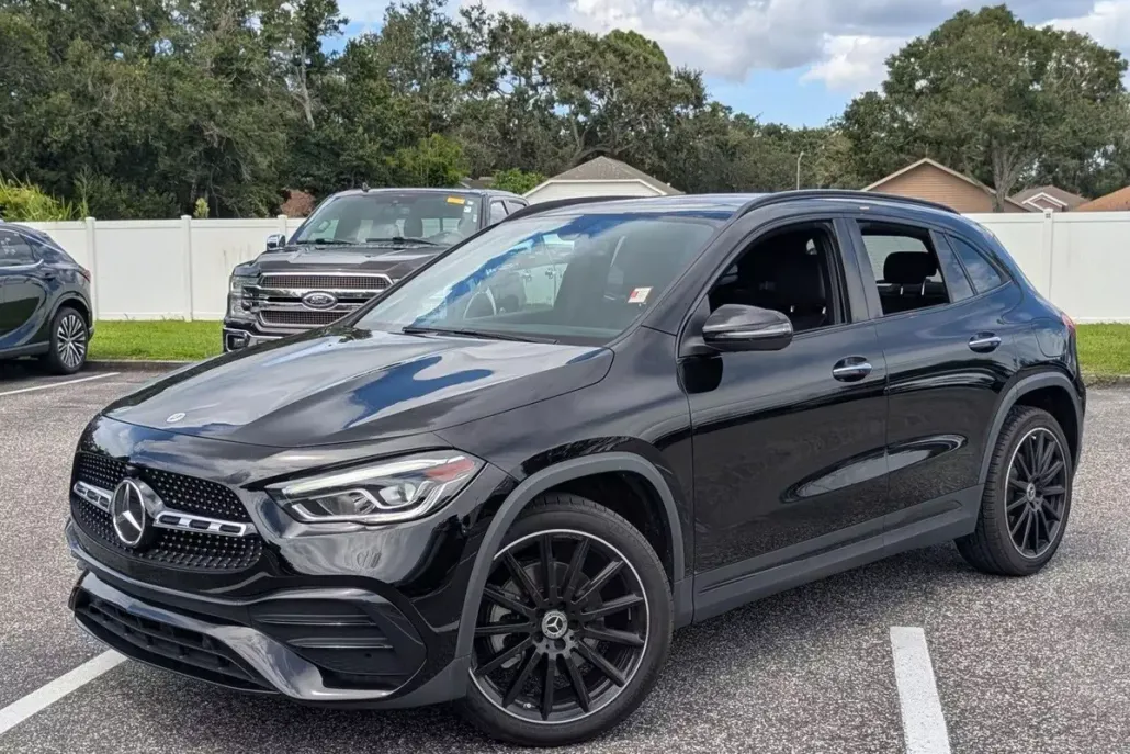 2023 Mercedes Benz GLA 250 photo 1