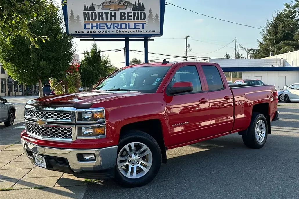 2015 Chevrolet Silverado 1500 LT photo 1