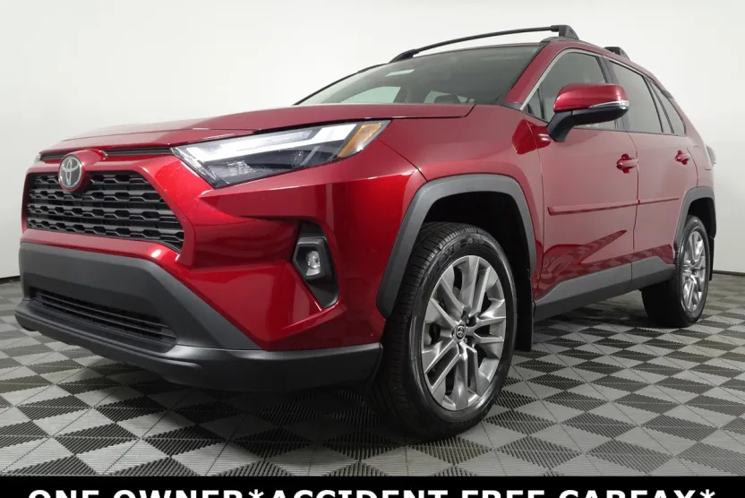2023 Toyota RAV4 XLE Premium photo 1