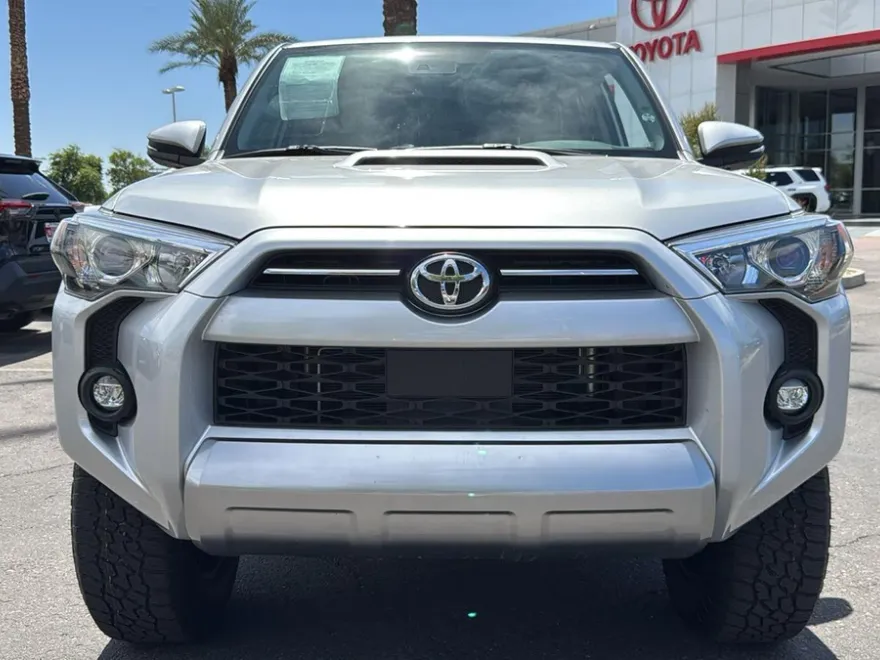 2024 Toyota 4Runner TRD Premium photo 1