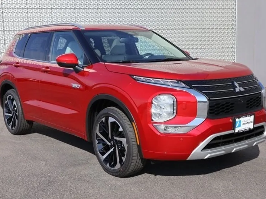2025 Mitsubishi Outlander PHEV SEL photo 1