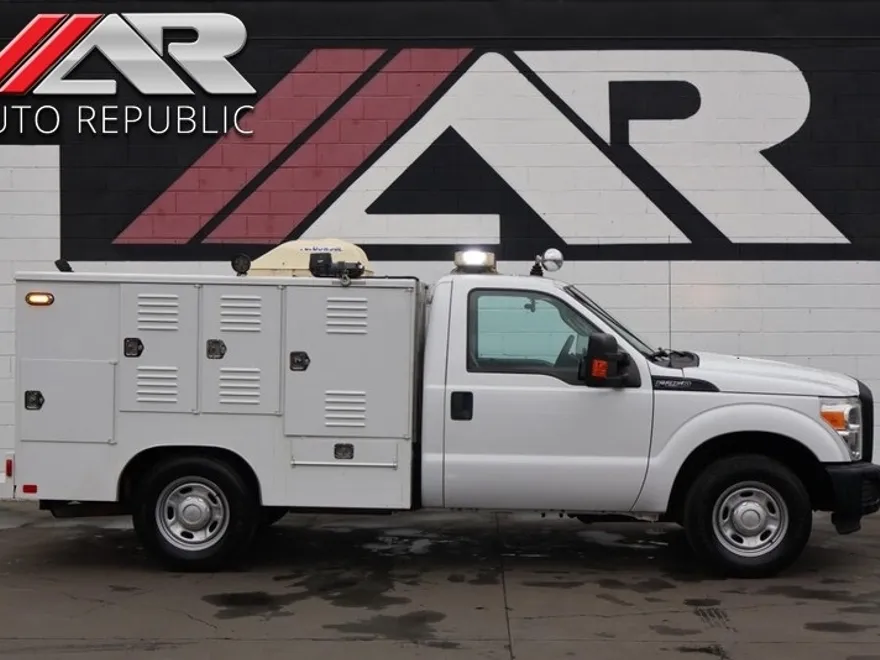 2016 Ford F-250 XL photo 1