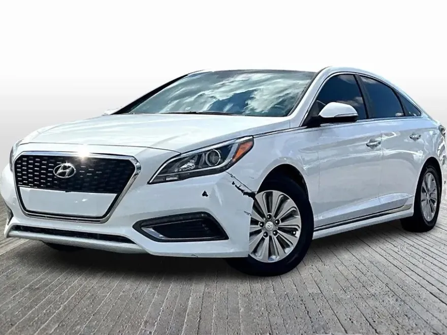 2017 Hyundai Sonata Hybrid photo 1