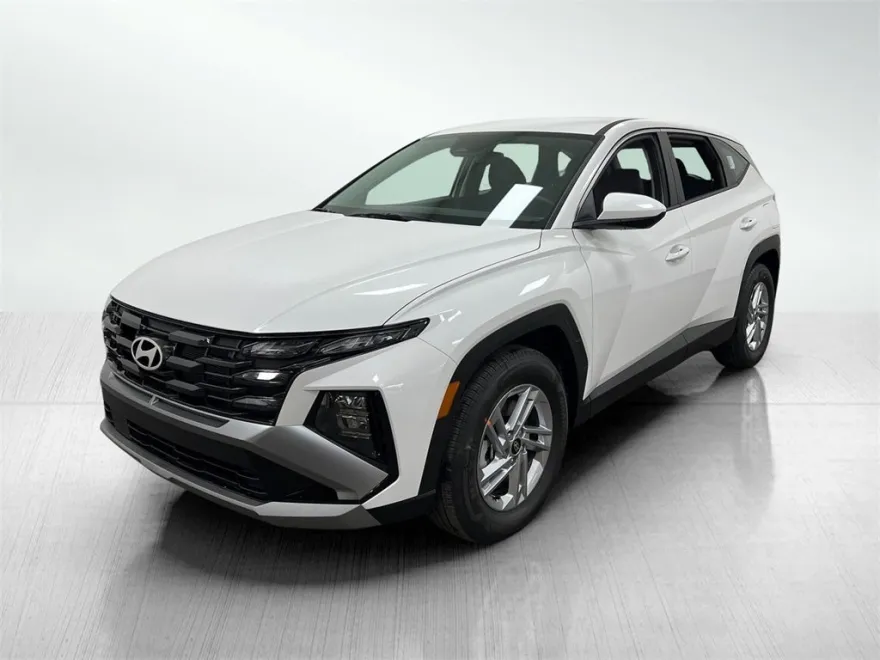 2025 Hyundai Tucson SE photo 1