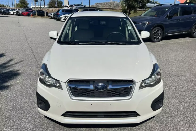 2014 Subaru Impreza 2.0i photo 1