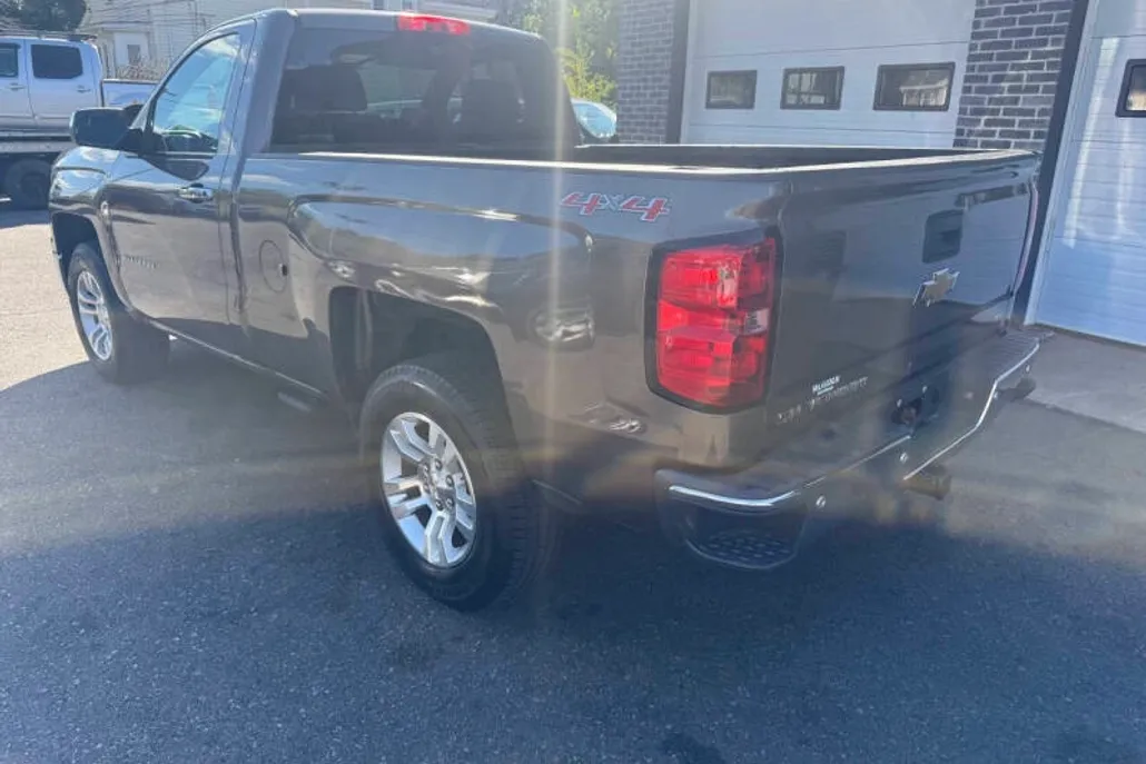 2014 Chevrolet Silverado 1500 LT photo 1