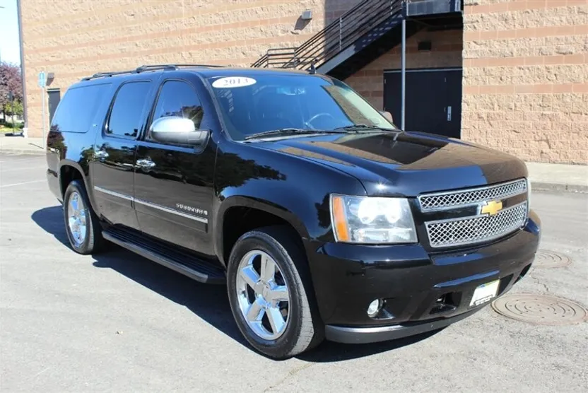 2013 Chevrolet Suburban LTZ photo 1