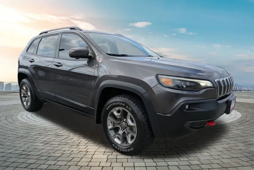 2019 Jeep Cherokee Trailhawk photo 1