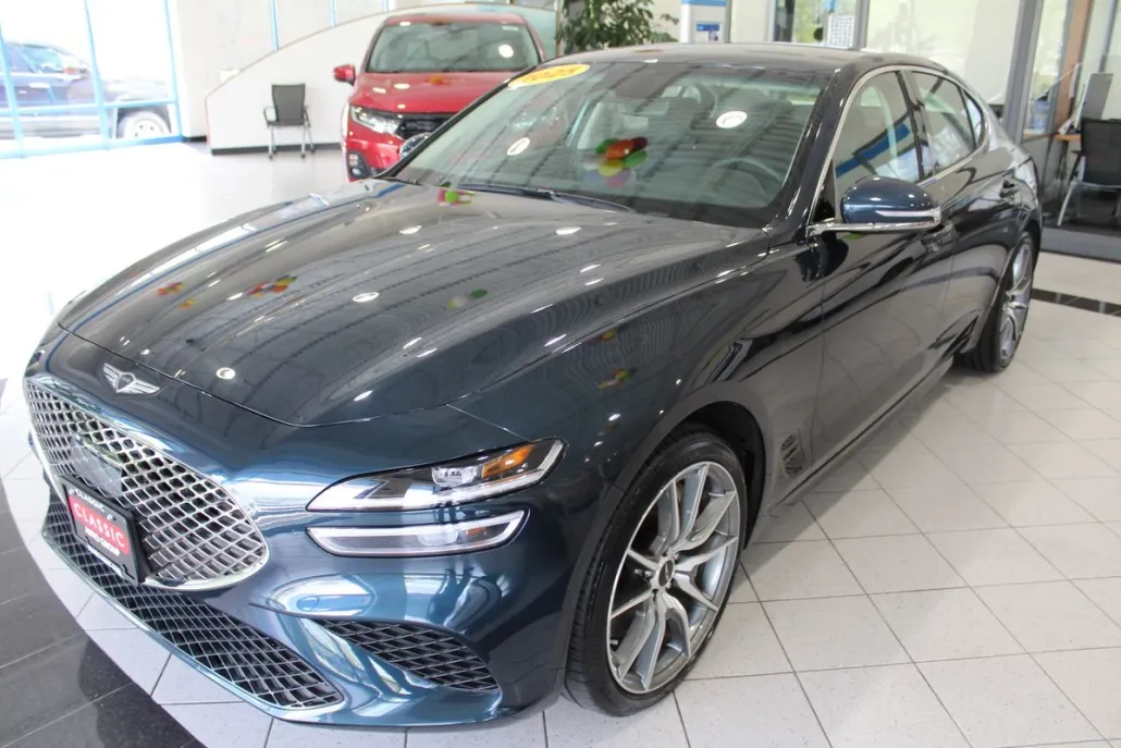 2025 Genesis G70 2.5T photo 1