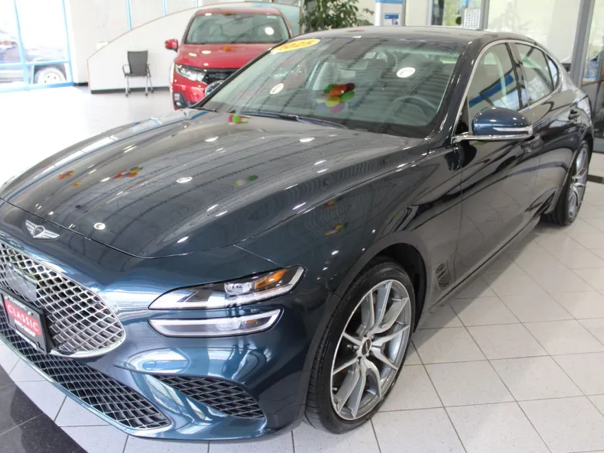 2025 Genesis G70 2.5T photo 1