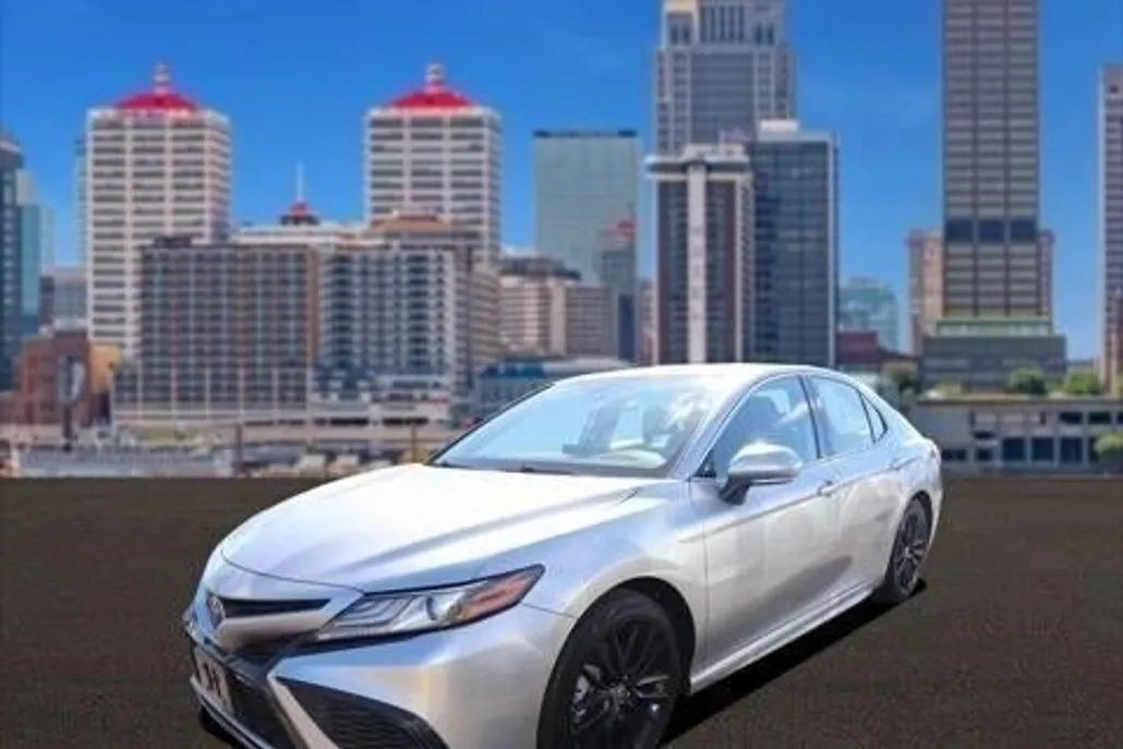 2023 Toyota Camry XSE photo 1