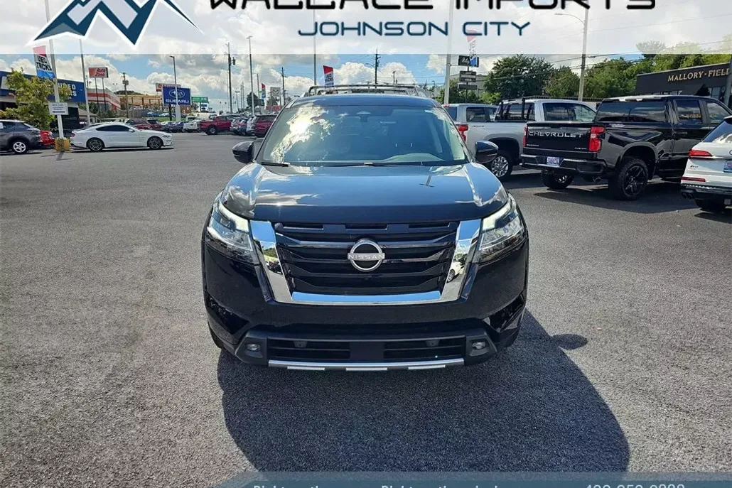 2022 Nissan Pathfinder SL photo 1