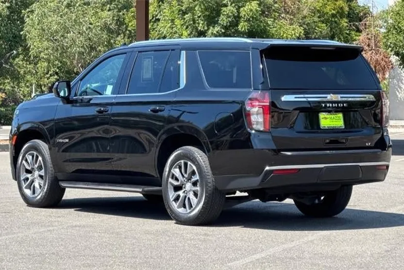 2022 Chevrolet Tahoe LT photo 1