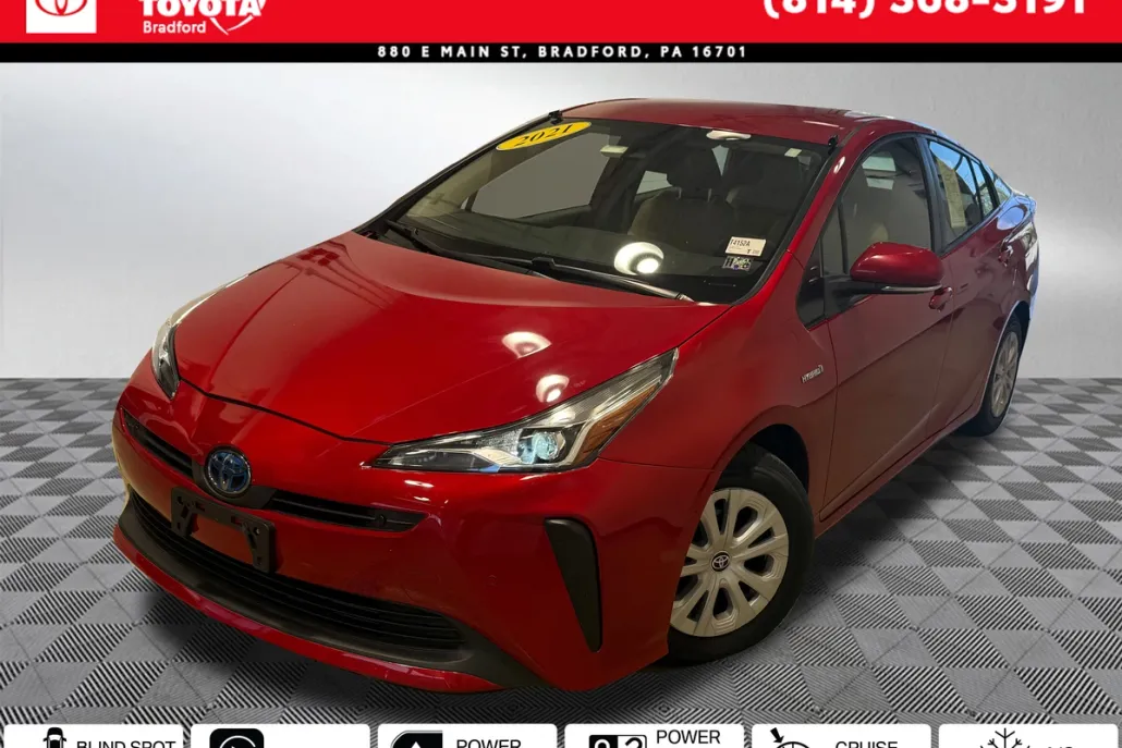 2021 Toyota Prius LE photo 1