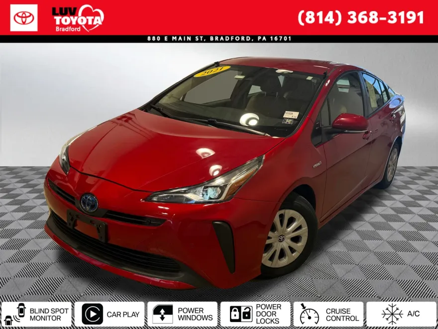2021 Toyota Prius LE photo 1