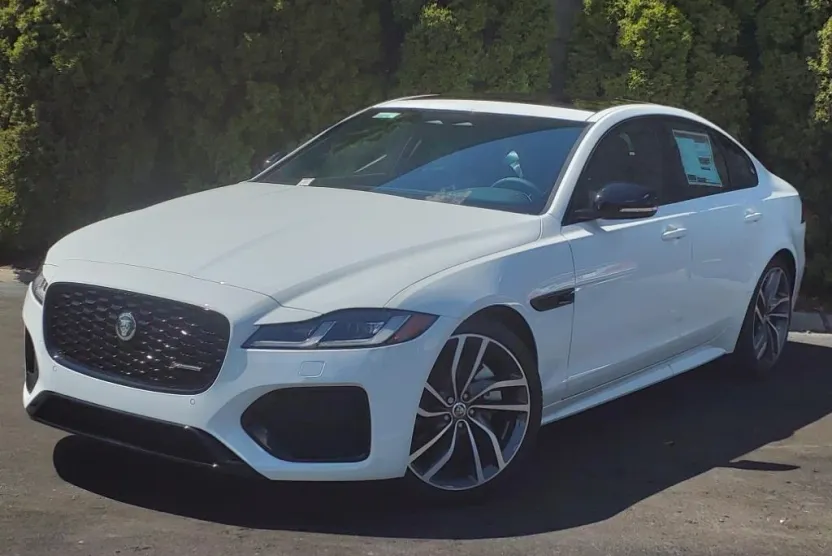 2024 Jaguar XF P300 R-Dynamic SE photo 1