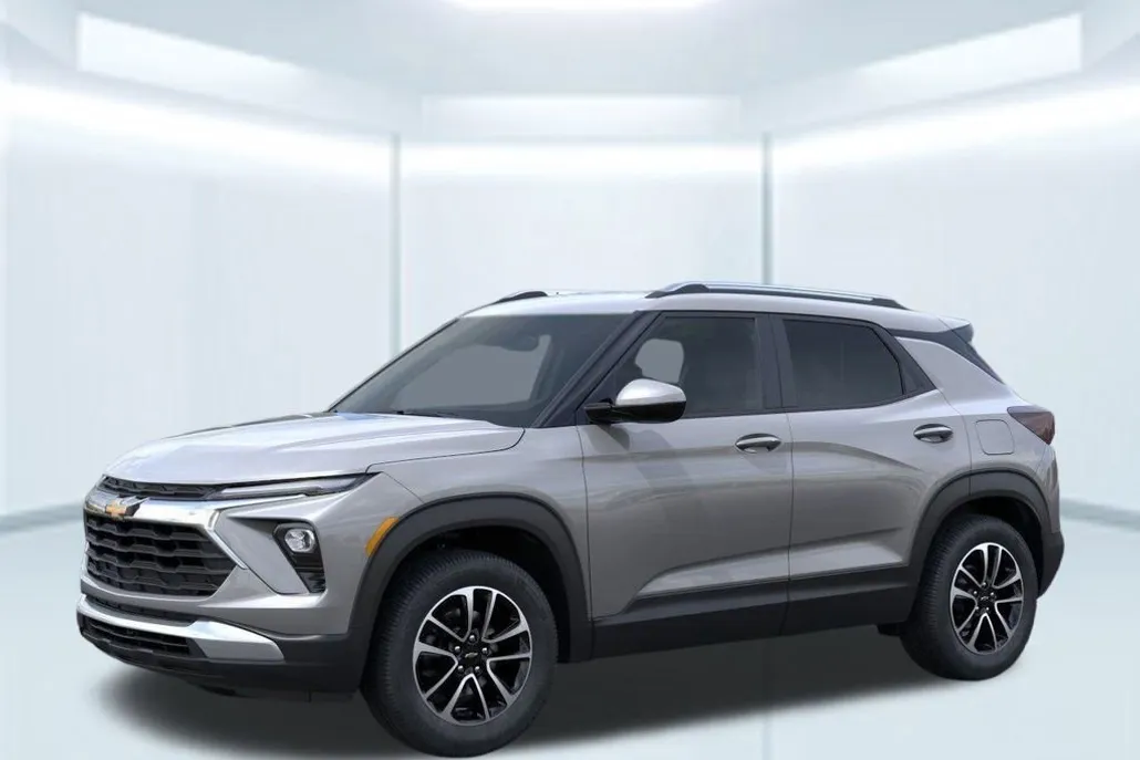2025 Chevrolet Trailblazer LT photo 1