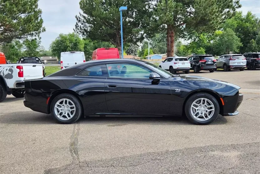 2025 Dodge Charger Daytona R/T AWD photo 1