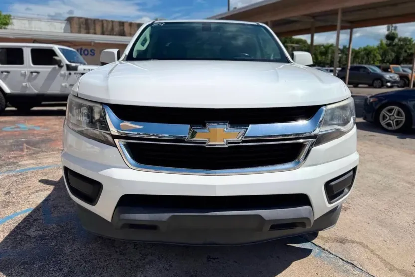 2019 Chevrolet Colorado LT photo 1