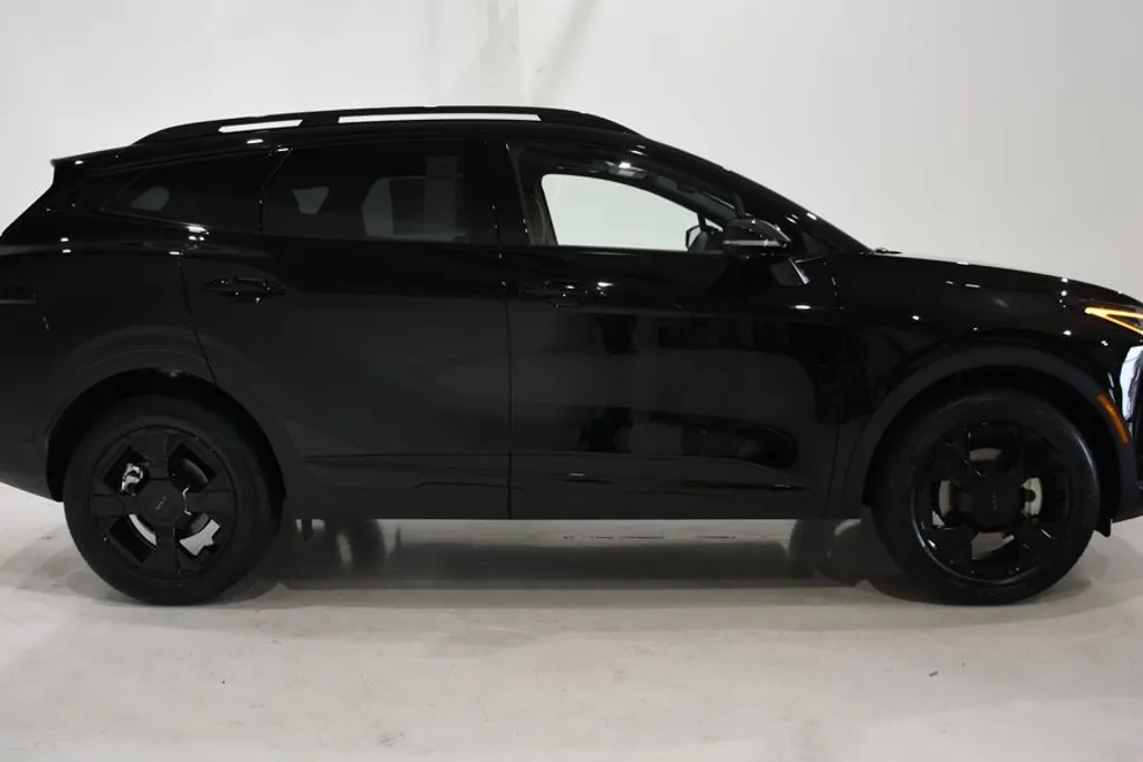 2026 Kia Sportage X-Line photo 1