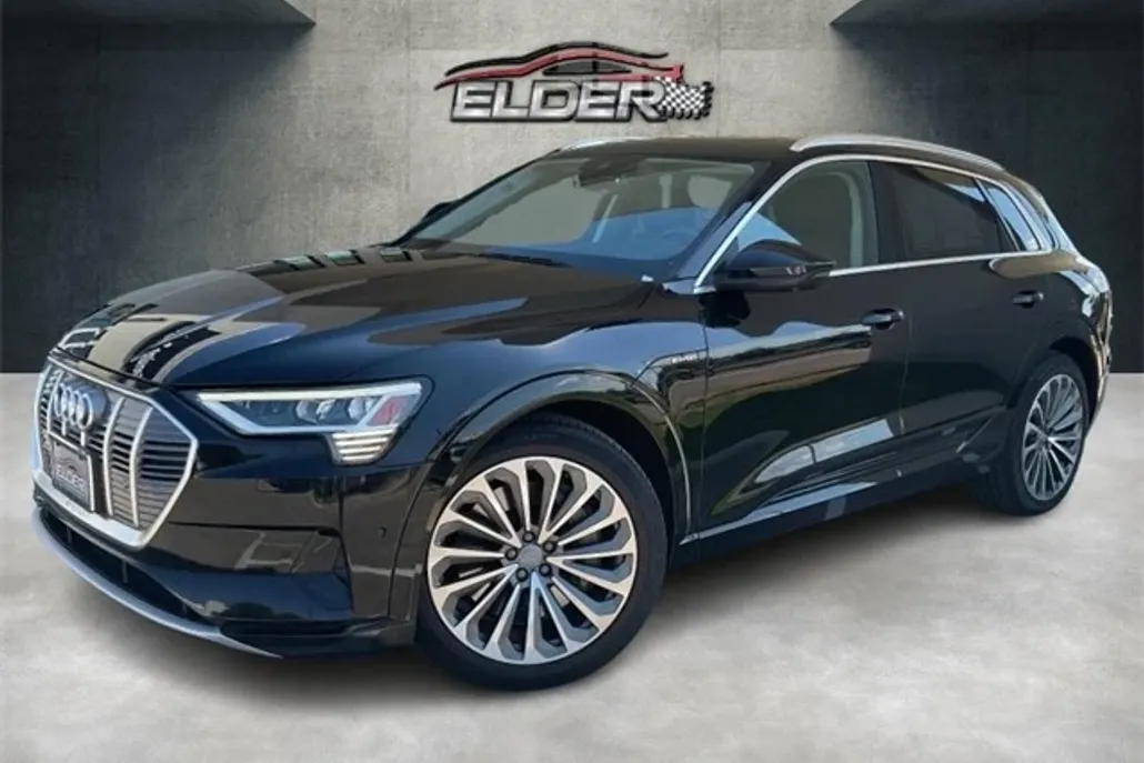 2019 Audi e-tron Prestige photo 1