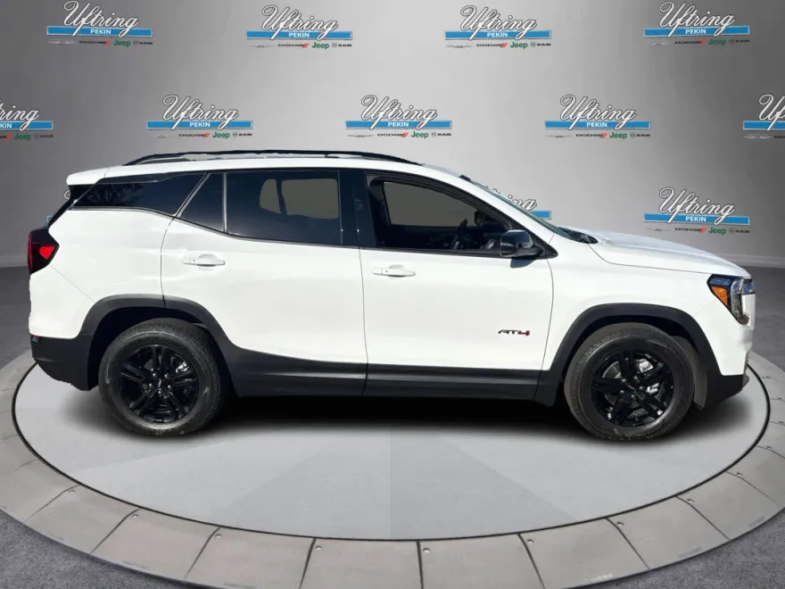 2024 Gmc Terrain AT4 photo 1