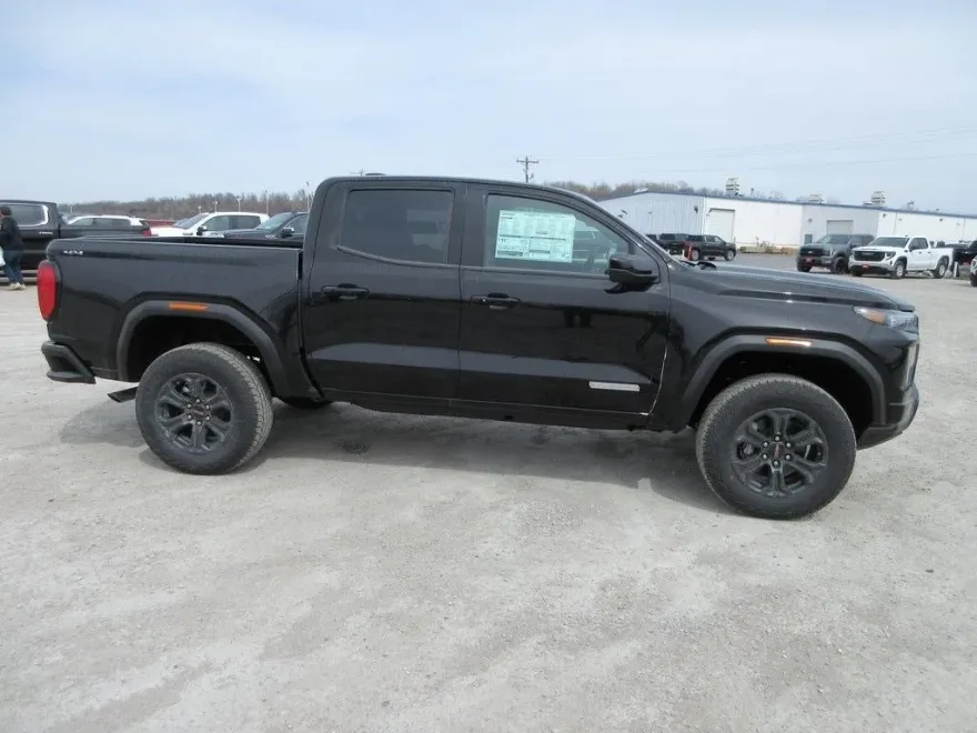2025 Gmc Canyon Elevation photo 1