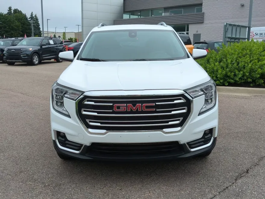 2023 Gmc Terrain SLT photo 1