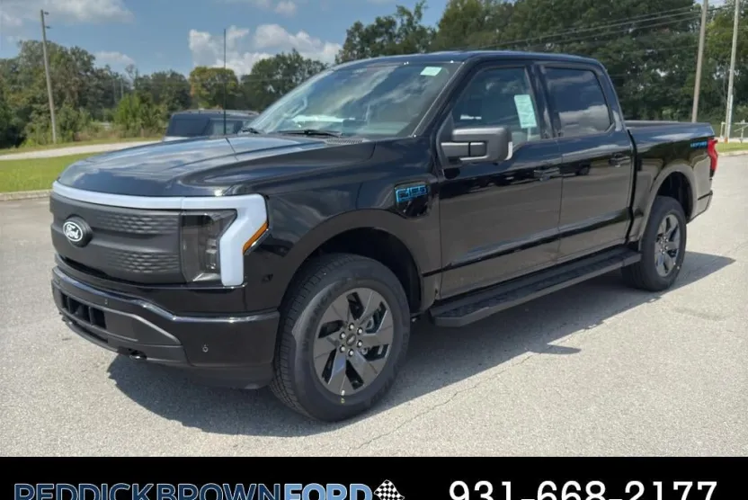 2025 Ford F-150 Lightning photo 1