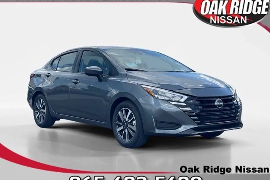 2025 Nissan Versa SV photo 1