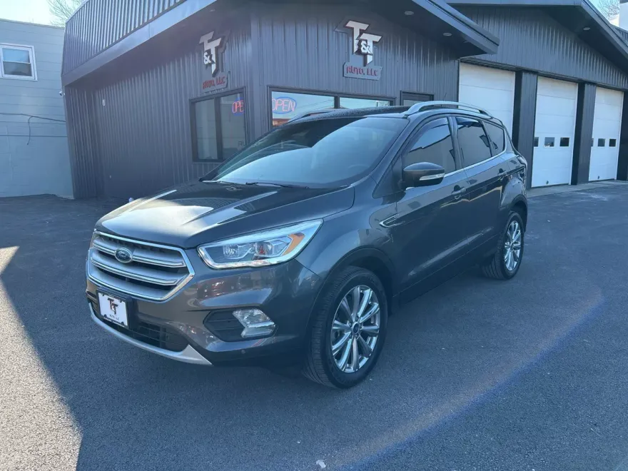 2018 Ford Escape Titanium photo 1