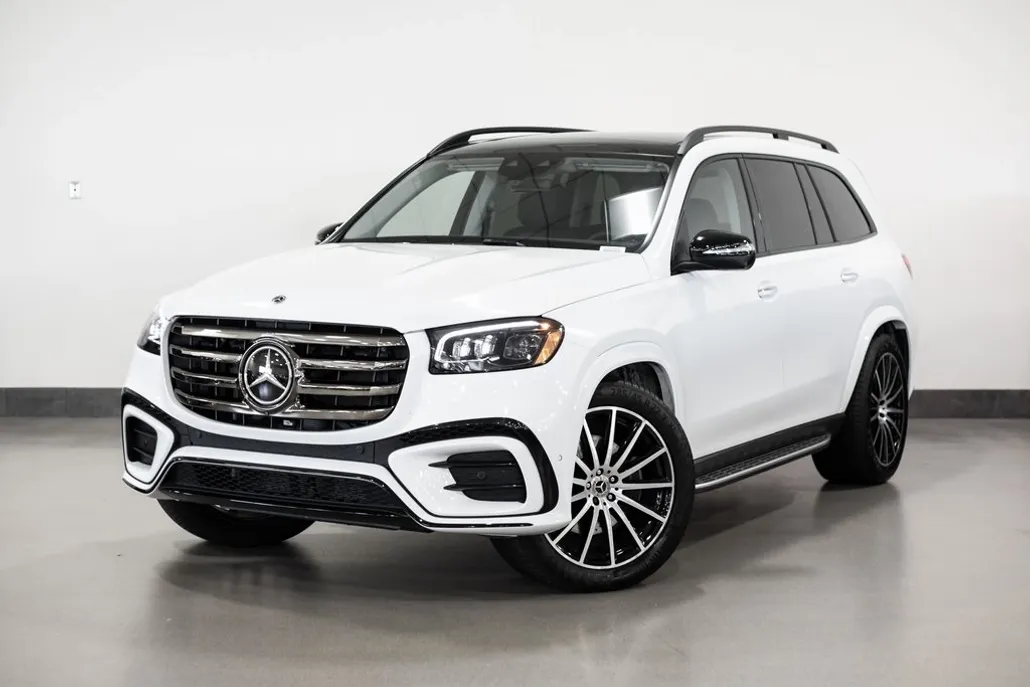 2024 Mercedes Benz GLS 4MATIC 580 photo 1