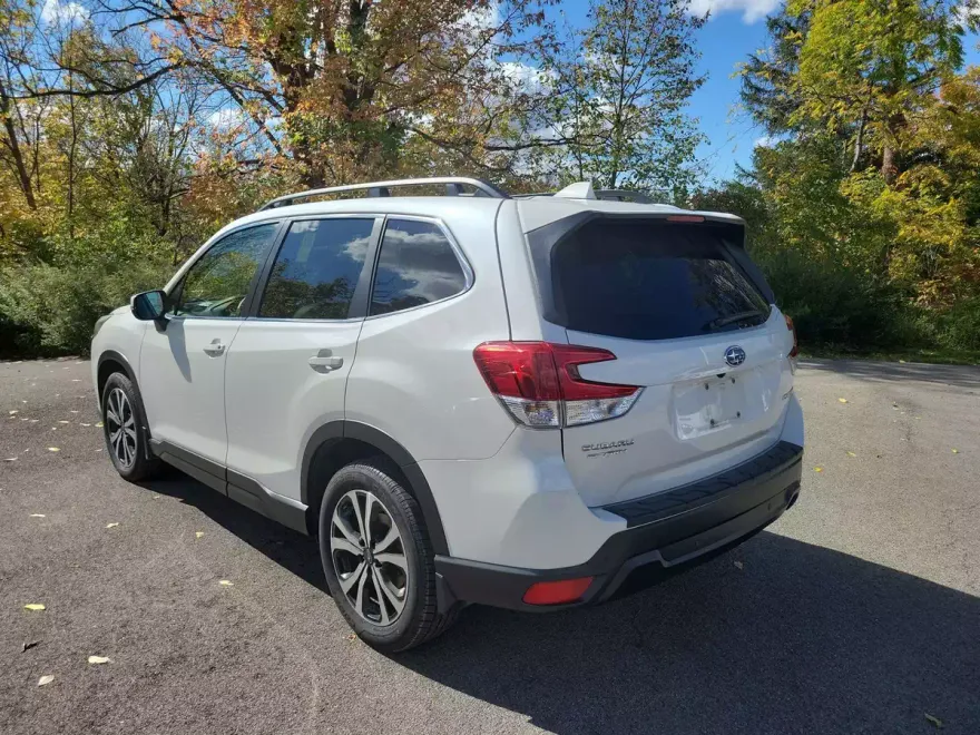 2023 Subaru Forester Limited photo 1