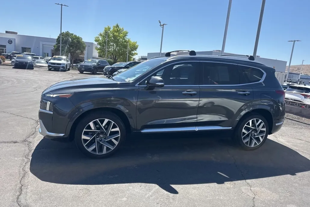 2022 Hyundai Santa Fe Calligraphy photo 1
