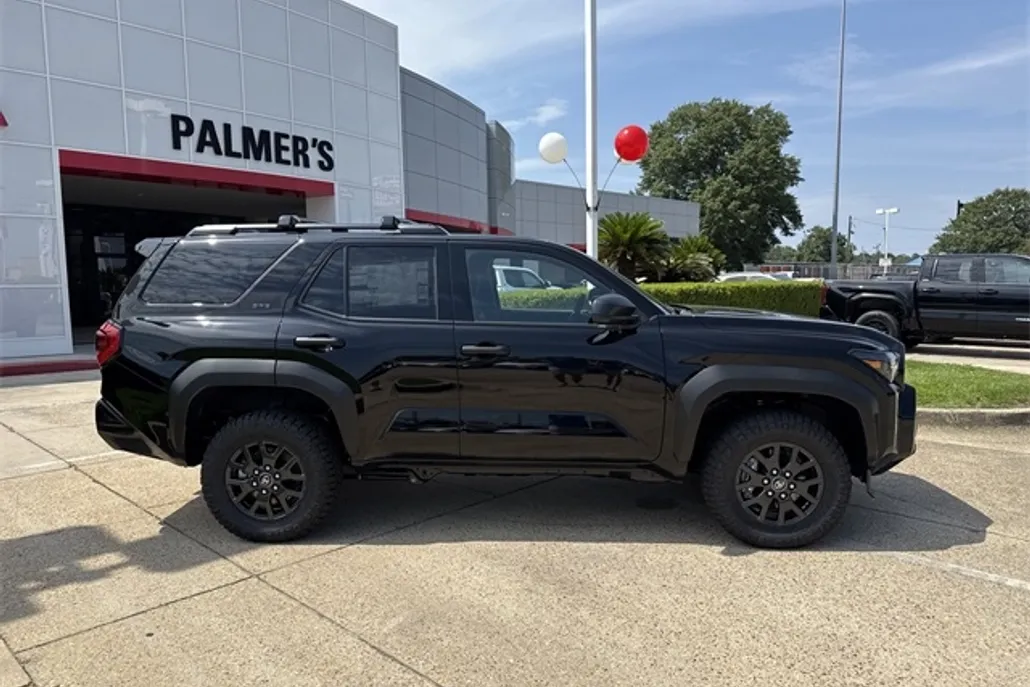 2025 Toyota 4Runner SR5 photo 1