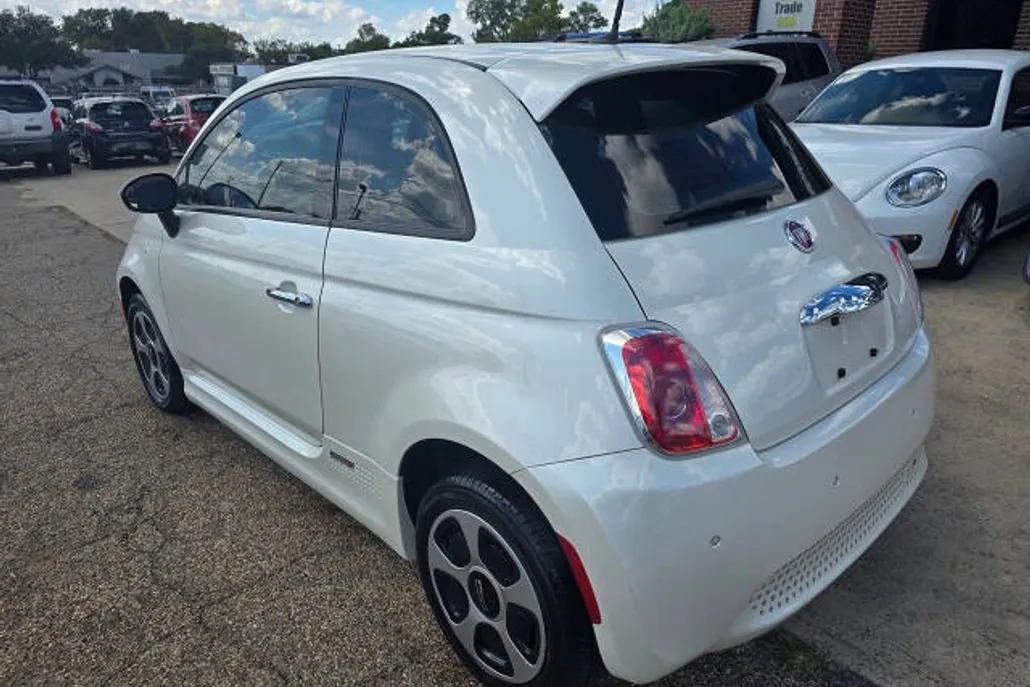 2015 Fiat 500e photo 1