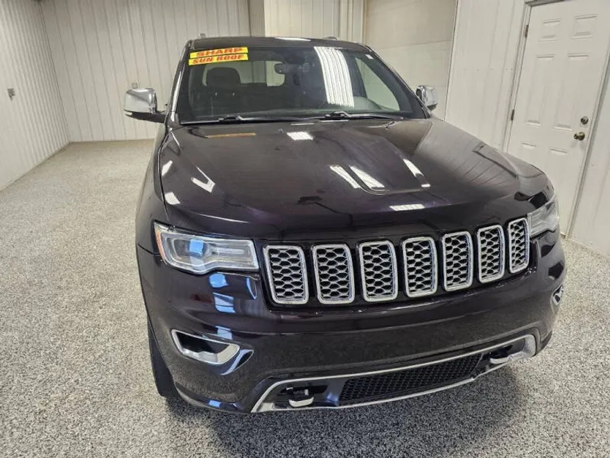 2019 Jeep Grand Cherokee Overland photo 1