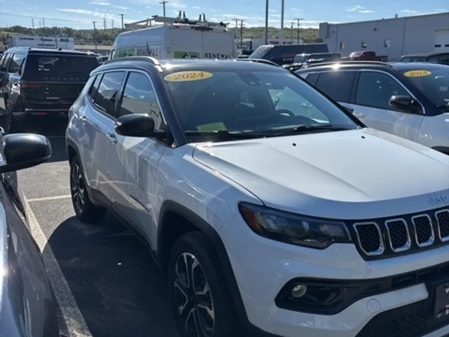 2024 Jeep Compass Limited photo 1