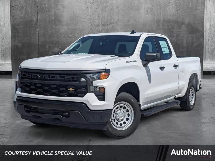 2025 Chevrolet Silverado 1500 photo 1