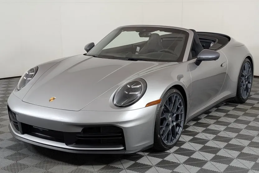 2025 Porsche 911 photo 1