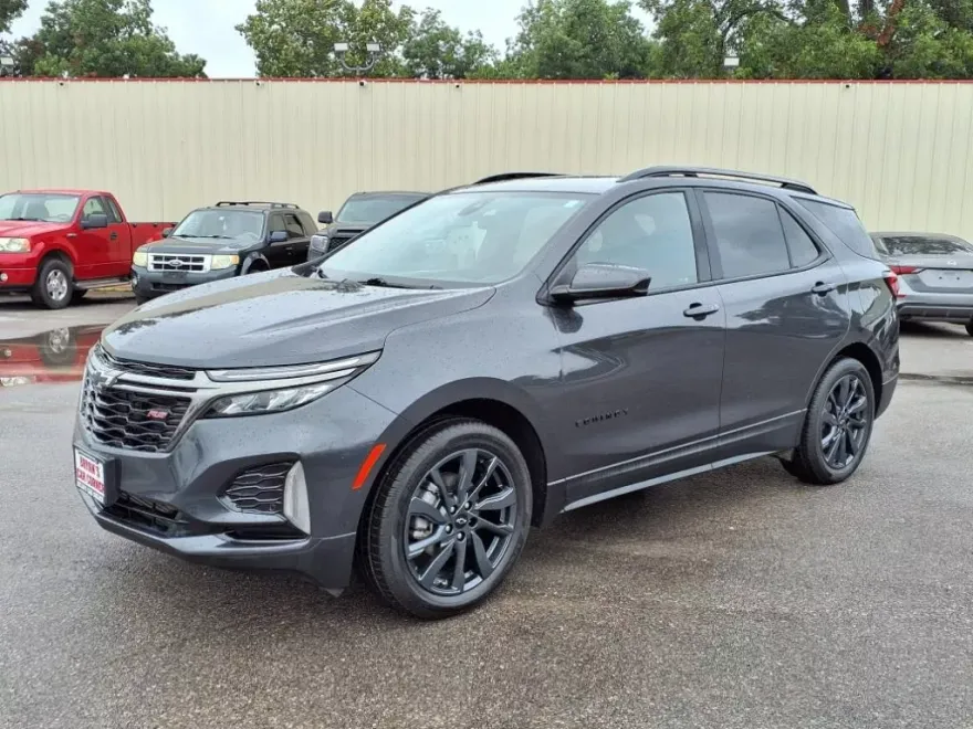 2022 Chevrolet Equinox RS photo 1