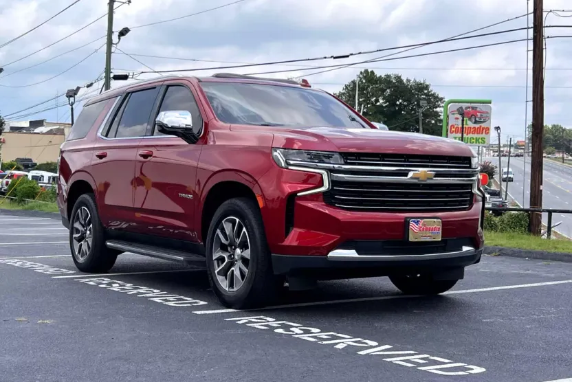 2021 Chevrolet Tahoe LT photo 1