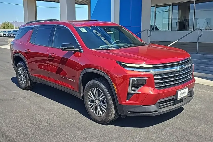 2026 Chevrolet Traverse photo 1