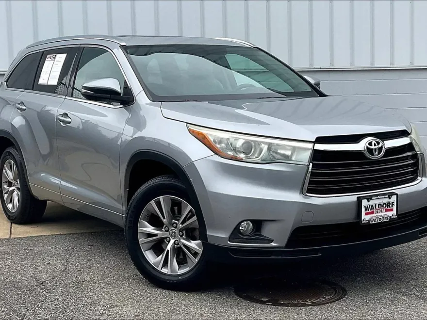 2015 Toyota Highlander XLE photo 1